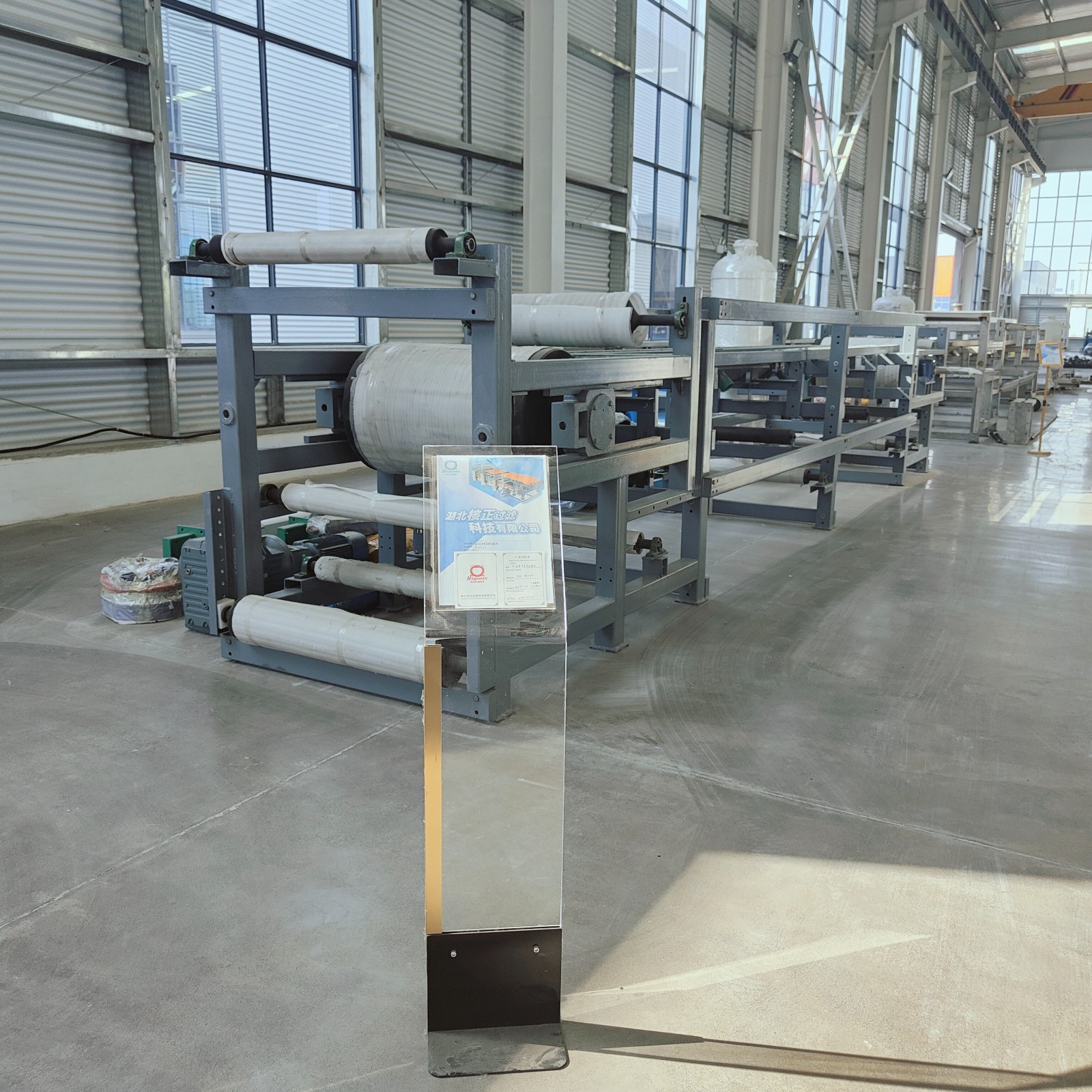 如何提高真空帶式過(guò)濾機(jī)的過(guò)濾效率和生產(chǎn)能力？