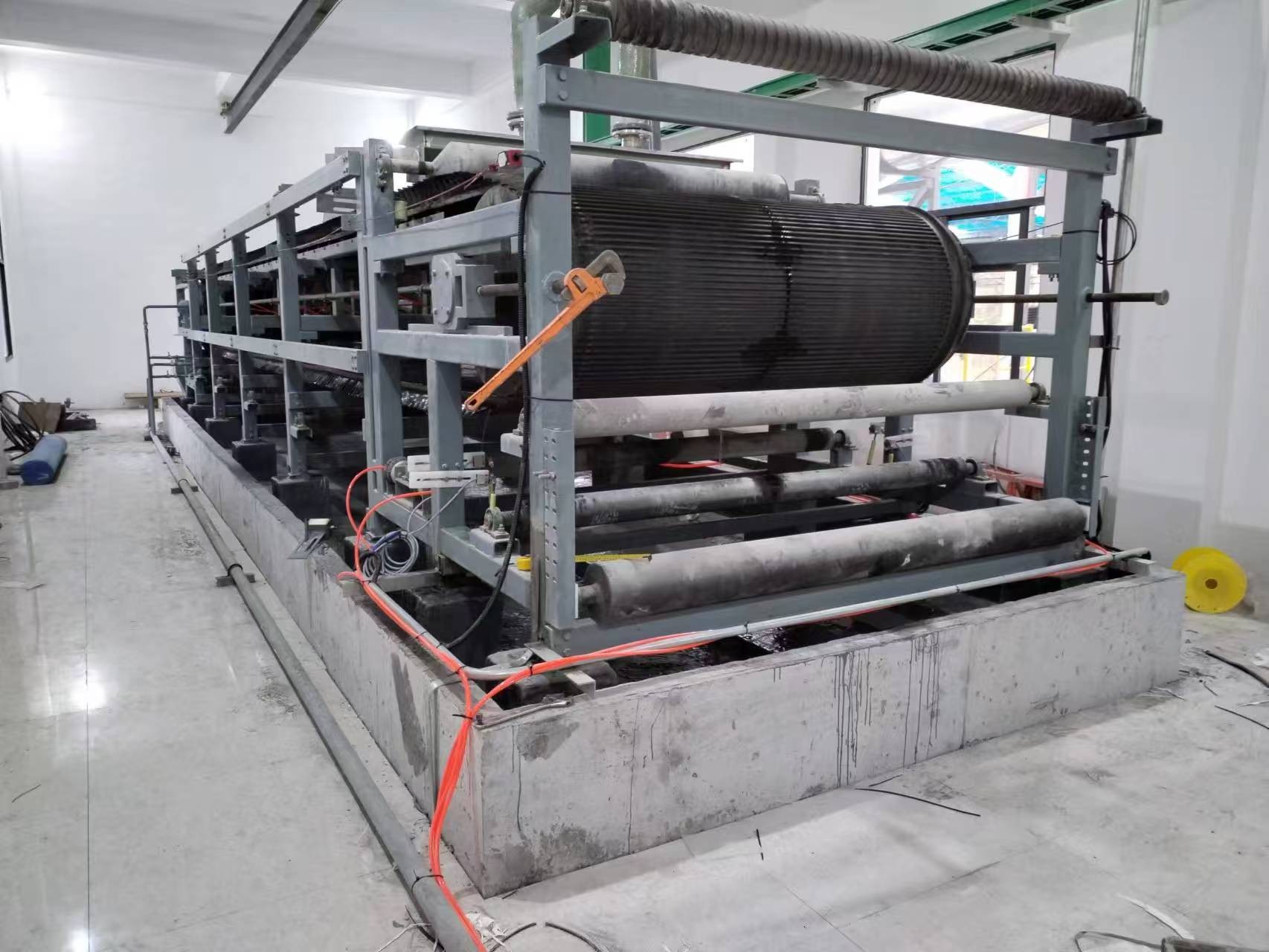 帶式真空過濾機的濾布應該如何清洗？